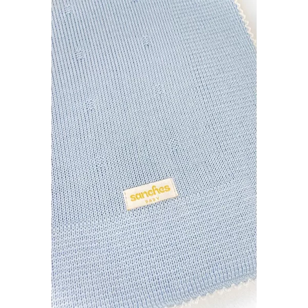 Saída De Maternidade Bordada Azul Celeste c/ Branco - Imagem 5